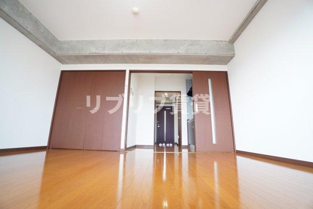ＪＲ総武線 千葉駅 徒歩12分 11階建 築19年の居間写真