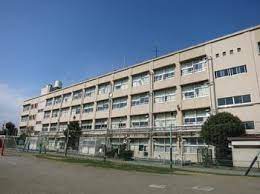 小学校　横浜市立つつじが丘小学校（小学校）まで806m