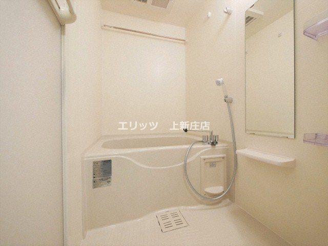 バス・シャワールーム　洗面