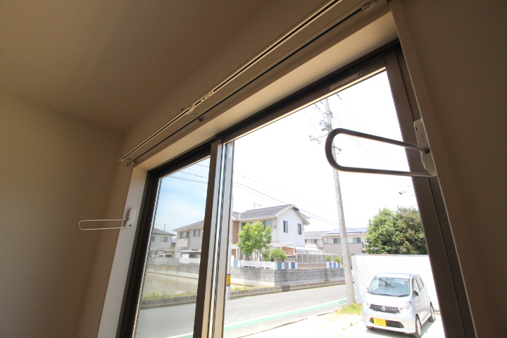 その他設備　室内洗濯物干しもできます！