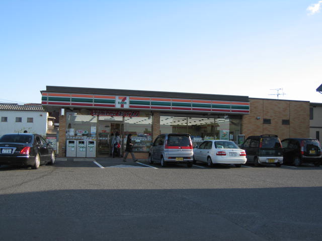 コンビニ　セブンイレブン倉敷新田店（コンビニ）まで90m