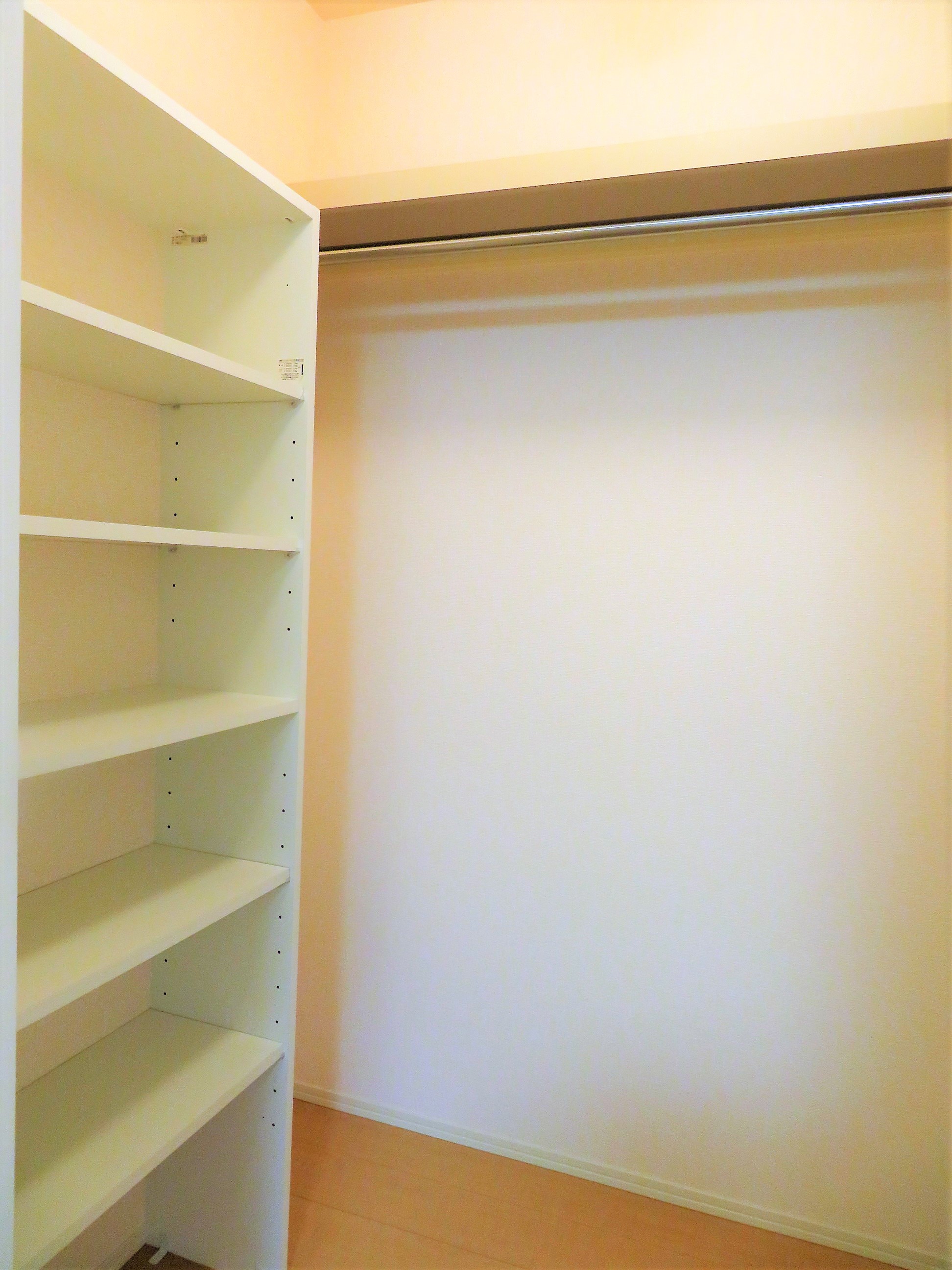 収納　ウォークインが2つあり、便利です！荷物が多い方でも安心。