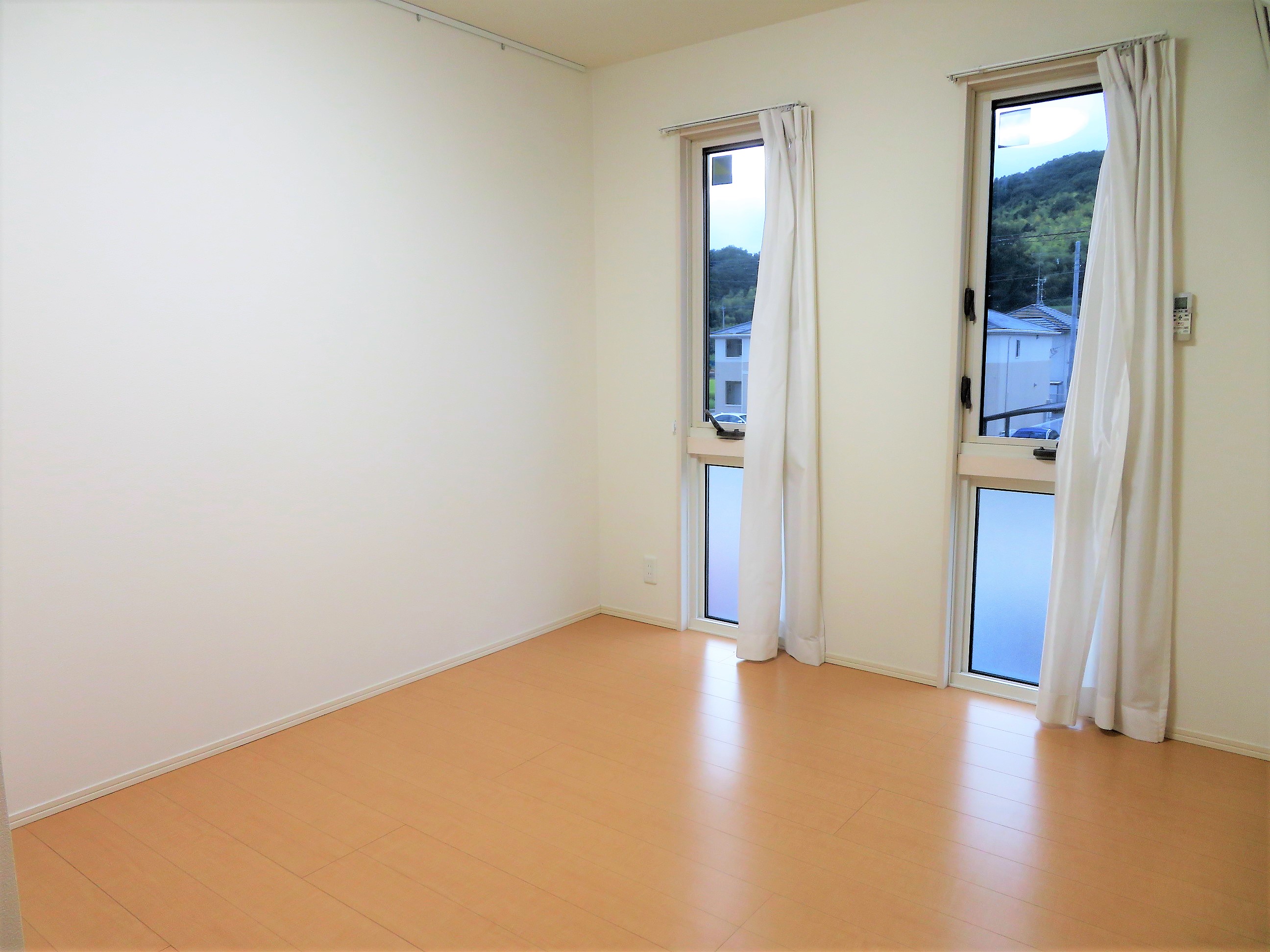 その他部屋・スペース　6.3帖の洋室です。もう一部屋は7帖です。