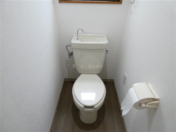 【神戸市中央区旭通のマンションのトイレ】