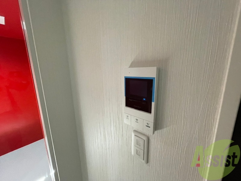 セキュリティ　ＴＶモニター付インターホンです。来客者の顔が見えるので安心！