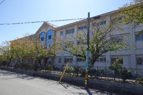 その他　津市立誠之小学校（その他）まで205m