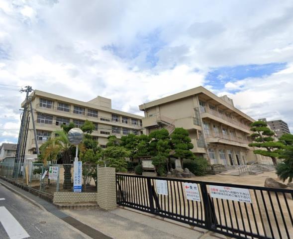 小学校　深津小学校（小学校）まで859m