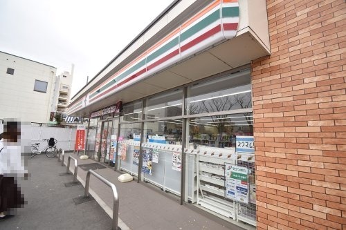 【熊谷市弥生のマンションのコンビニ】