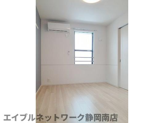 その他　使いやすい居間です