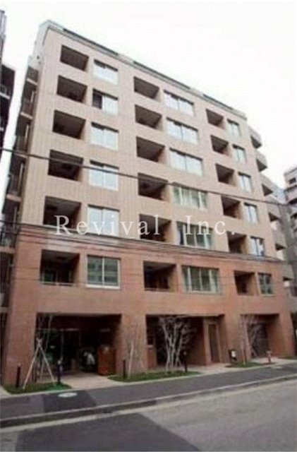 建物外観　１０階建ての高級感ある外観でございます