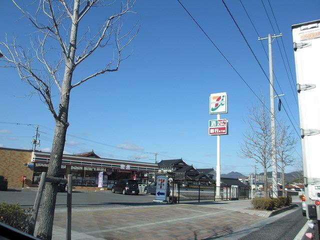 コンビニ　セブン-イレブン東広島御薗宇坪内店（コンビニ）まで617m