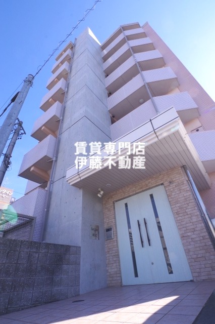 名古屋市北区平手町のマンションの建物外観