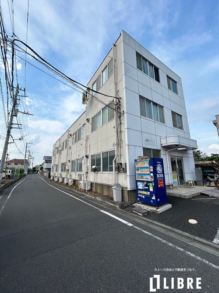 【日野市大字上田のマンションの建物外観】