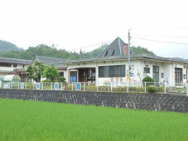 【鳥取市用瀬町鷹狩のアパートの幼稚園・保育園】