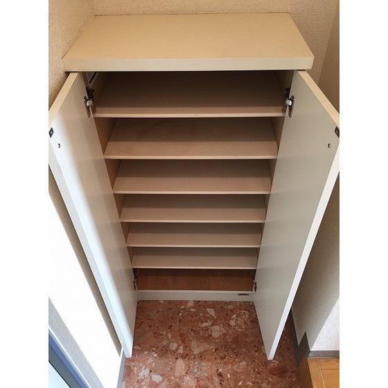 玄関　シューズボックス