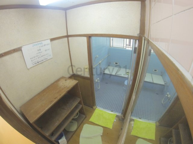 バス・シャワールーム