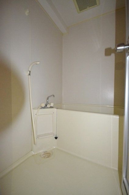 バス・シャワールーム　別号室の写真です。