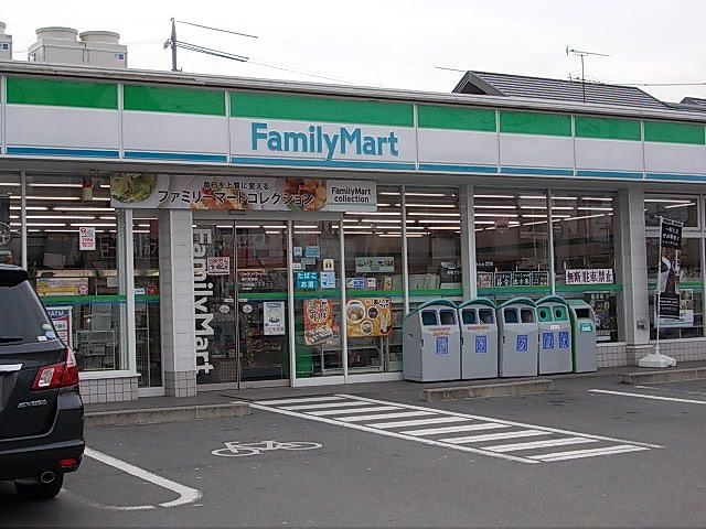 コンビニ　ファミリーマート掛川駅南店（コンビニ）まで550m