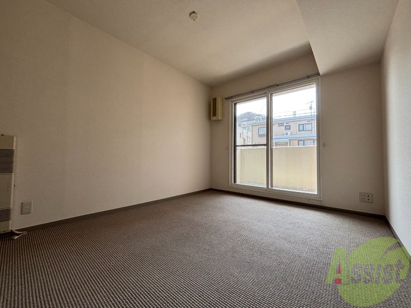 その他部屋・スペース　洋室の家具の配置を考えてみるのも楽しいですよ。