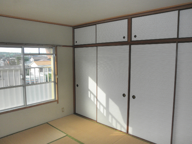 ベルメゾン壱番館の居間写真