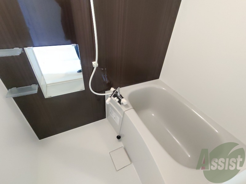 バス・シャワールーム　浴室は綺麗でゆったりとお過ごしいただけます。