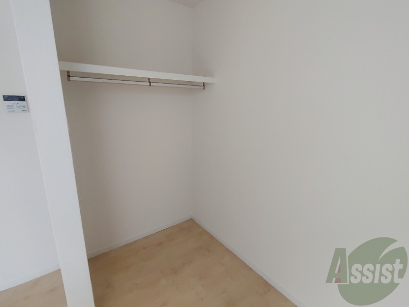 収納　収納は容量があり、棚も使いやすくなっています。