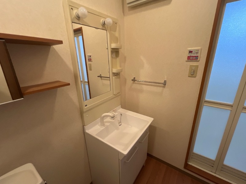 洗面設備　図面と現状に相違がある場合には現状を優先