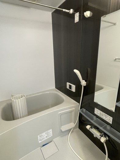 バス・シャワールーム　別号室の参考写真となります