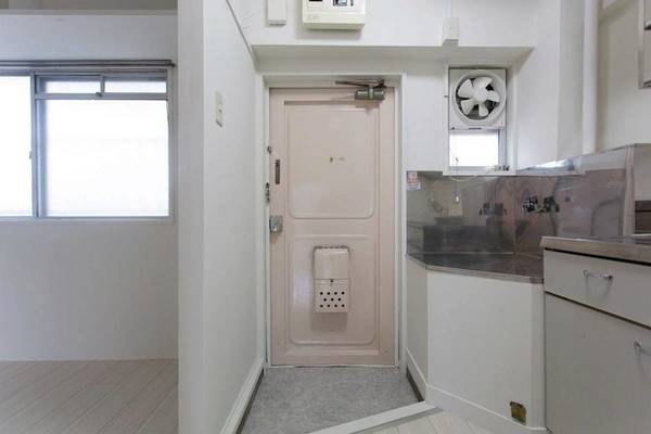 玄関　ビレッジハウスの同一物件・同一タイプの間取りの写真です