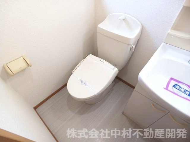トイレ　※過去の室内写真のため現況と異なる場合があります ※地震前の