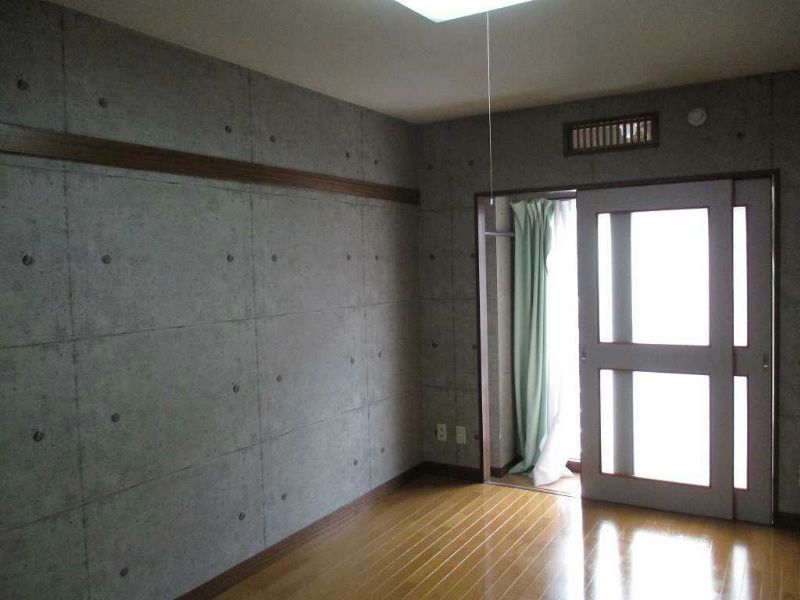 居室・リビング　別室参照