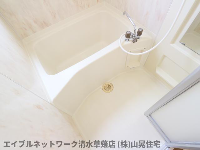 バス・シャワールーム　お風呂です