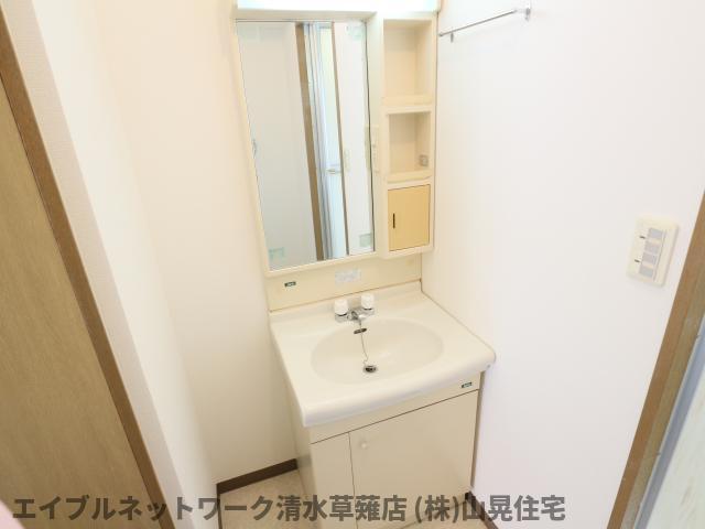 洗面設備　忙しい朝には欠かせない洗面所です