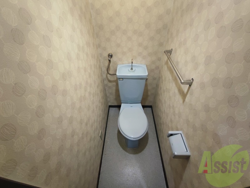 トイレ　こちらはトイレです。清潔感があり、安心して使用できます。