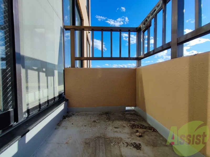 バルコニー　バルコニーです。洗濯物を干したり一息ついたりできますね！