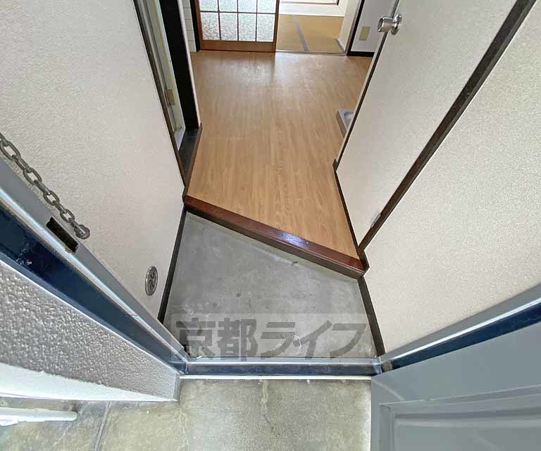 玄関　玄関です。