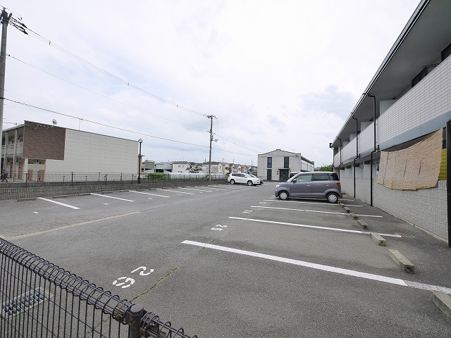 駐車場　駐車場完備です