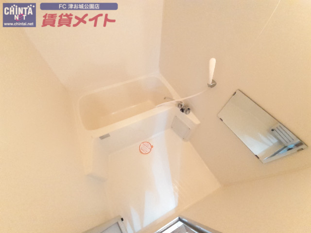 バス・シャワールーム　同物件別部屋写真