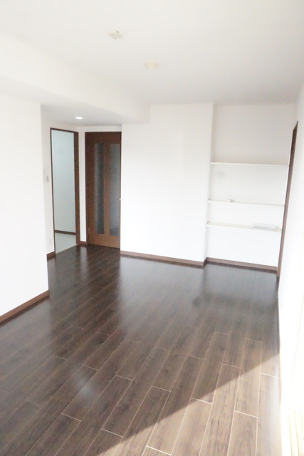 居室・リビング　南西向きＬＤＫ１２帖※同タイプ参考写真