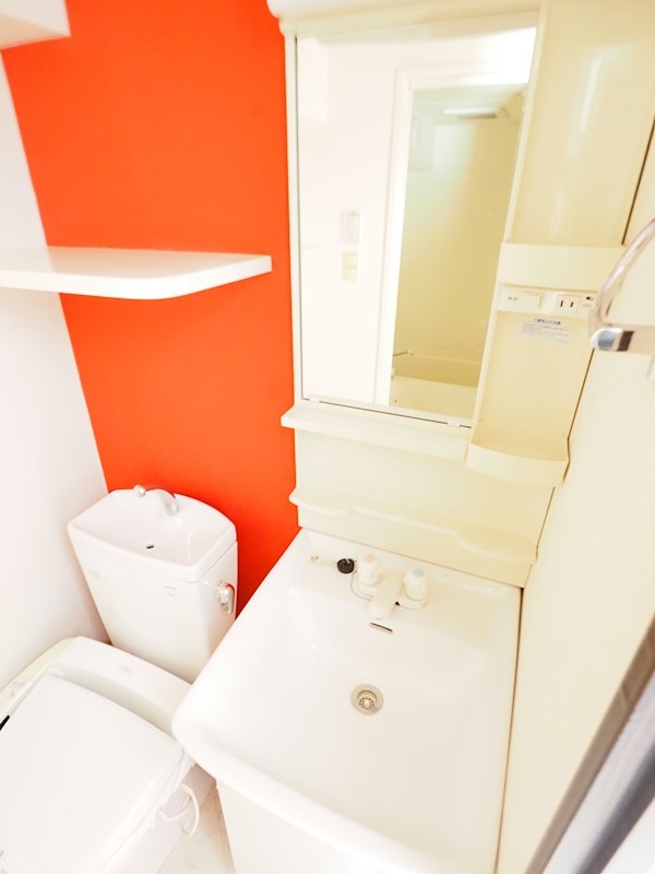 洗面設備　洗面台もあります。