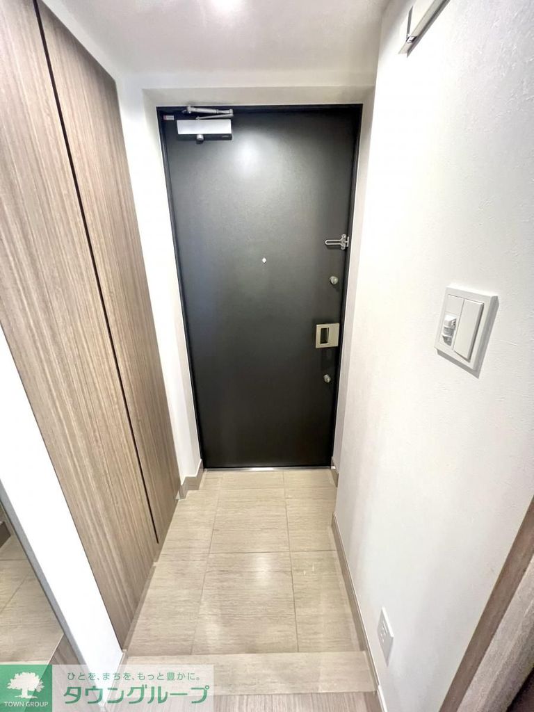 玄関　お部屋探しは株式会社　タウンハウジング　までお気軽にお問合…