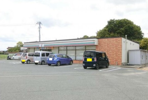 コンビニ　セブンイレブン吉行工業団地入口店（コンビニ）まで735m