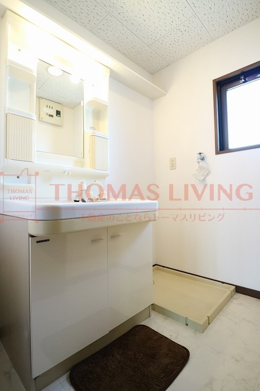 洗面設備　写真は別号室です。