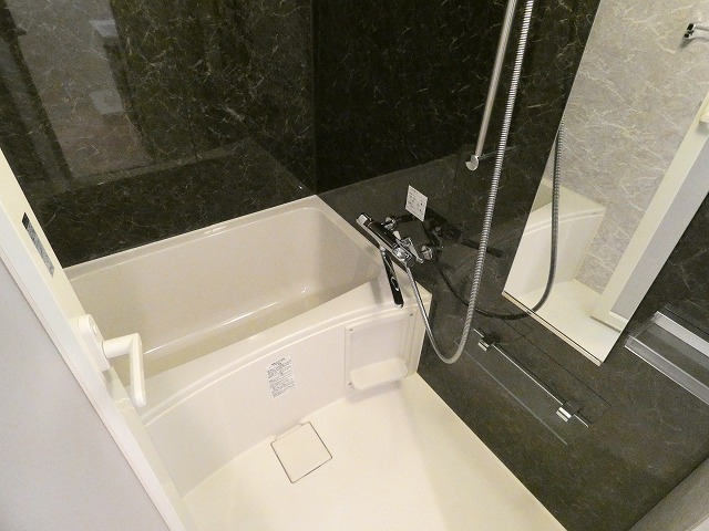 バス・シャワールーム　バス※別部屋参考写真