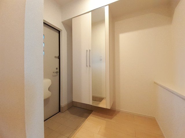 玄関　明るい玄関です
