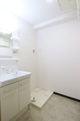 洗面設備　忙しい朝には欠かせない洗面所です