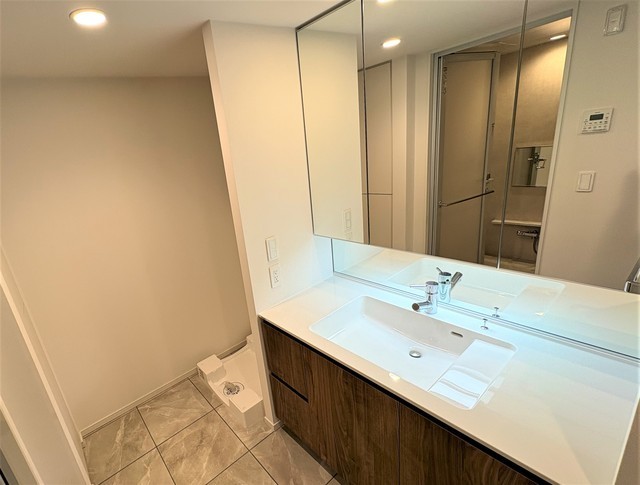 洗面設備　洗面化粧台