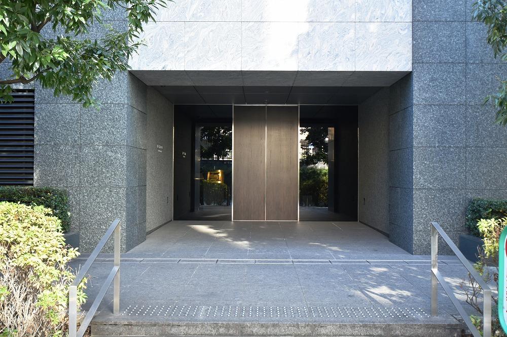 ショッピングセンター　GRACE　ROPPONGI（ショッピングセンター）まで408m