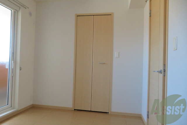 収納　収納スペースはコチラ。中が気になりますね～。