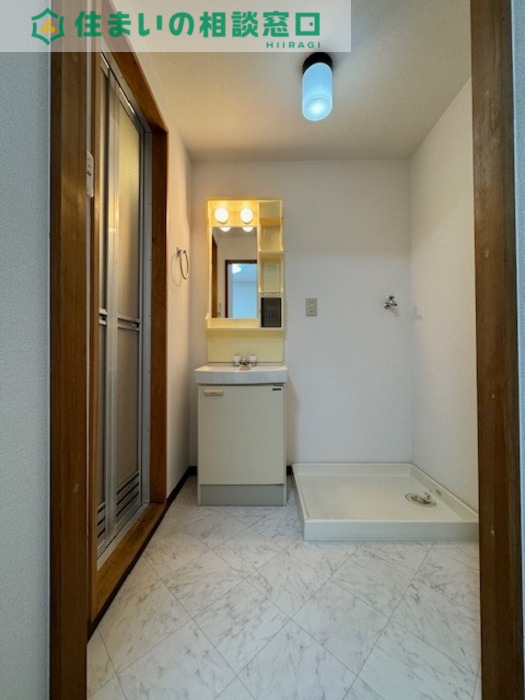 洗面設備　同型